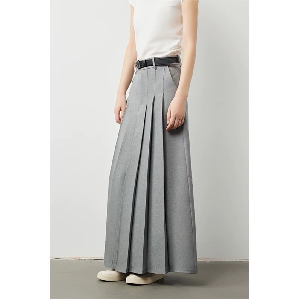 Elegant Gray Pleated Maxi Skirt